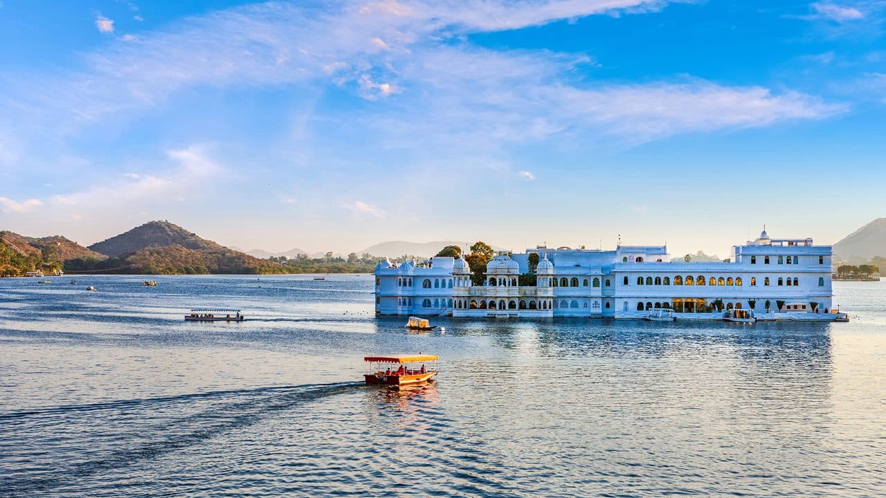 Personalized honeymoon tour packages by India Heritage Travel