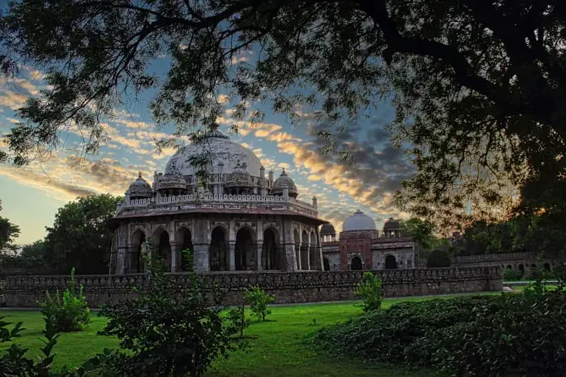 Delhi- A Blend Of History & Royalty