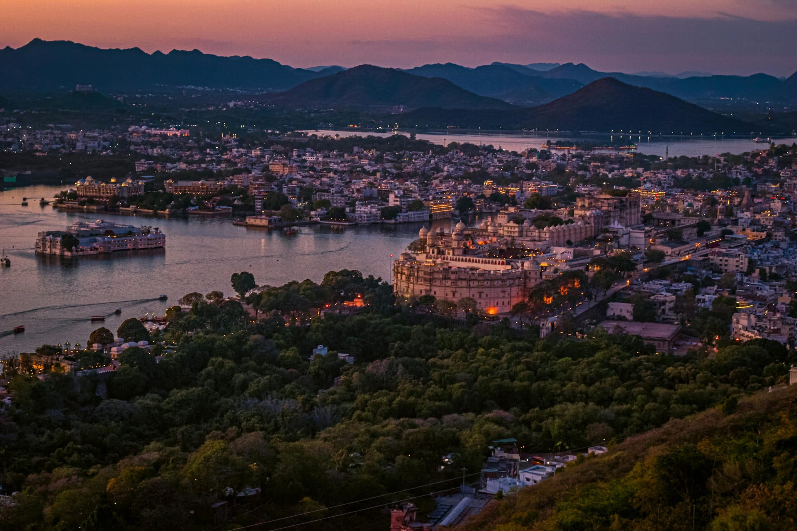 Lakeside romance of Udaipur