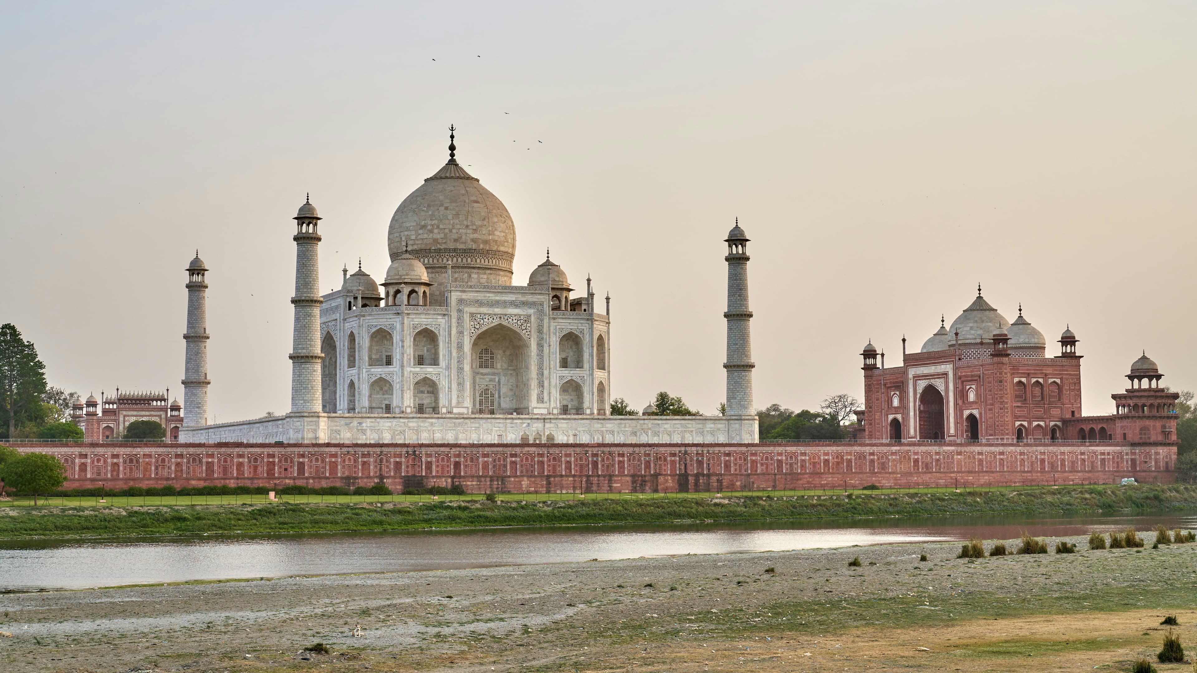 Luxury Golden Triangle Tour with sunrise view of the Taj Mahal from a luxury hotel suite