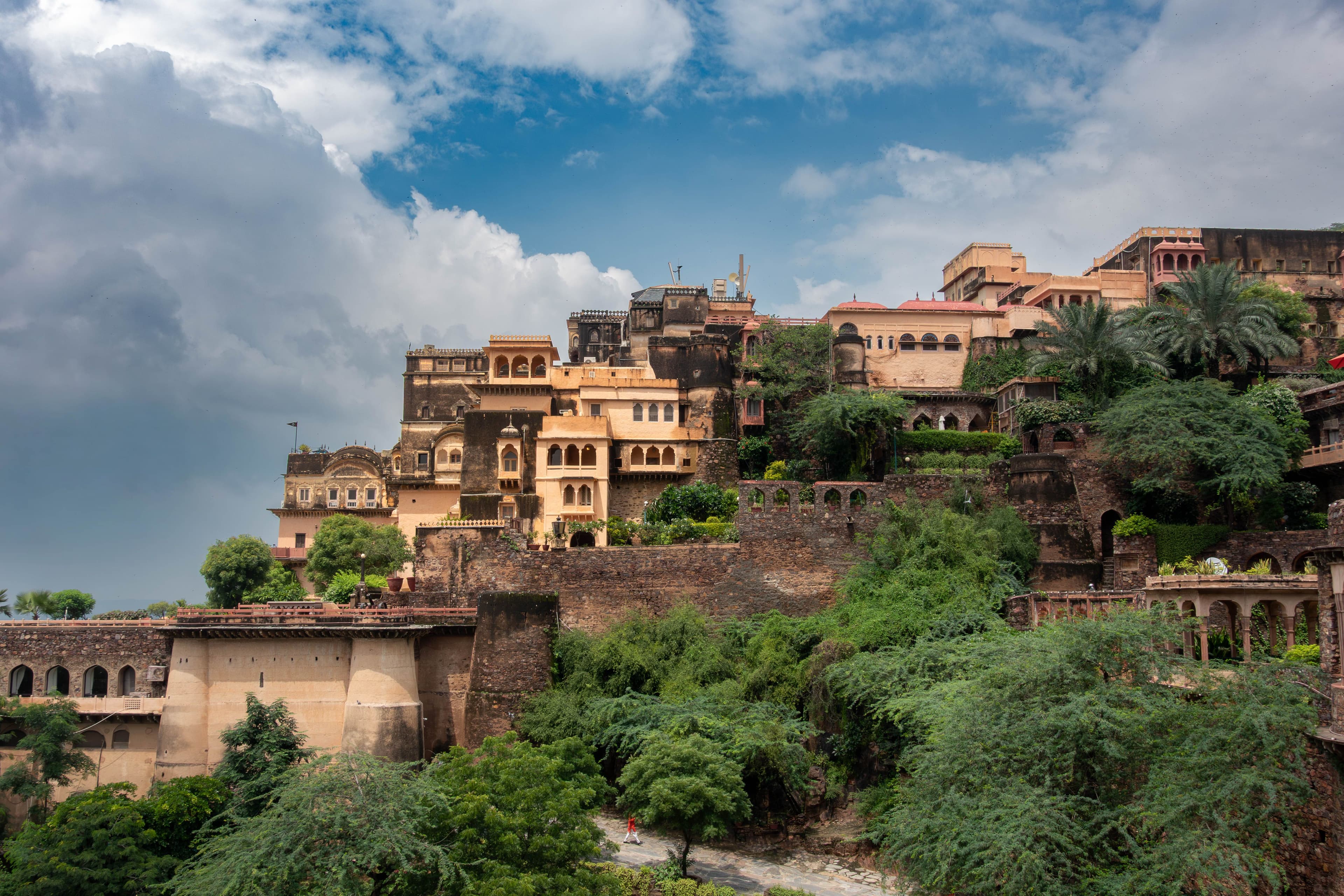 Neemrana Fort Palace