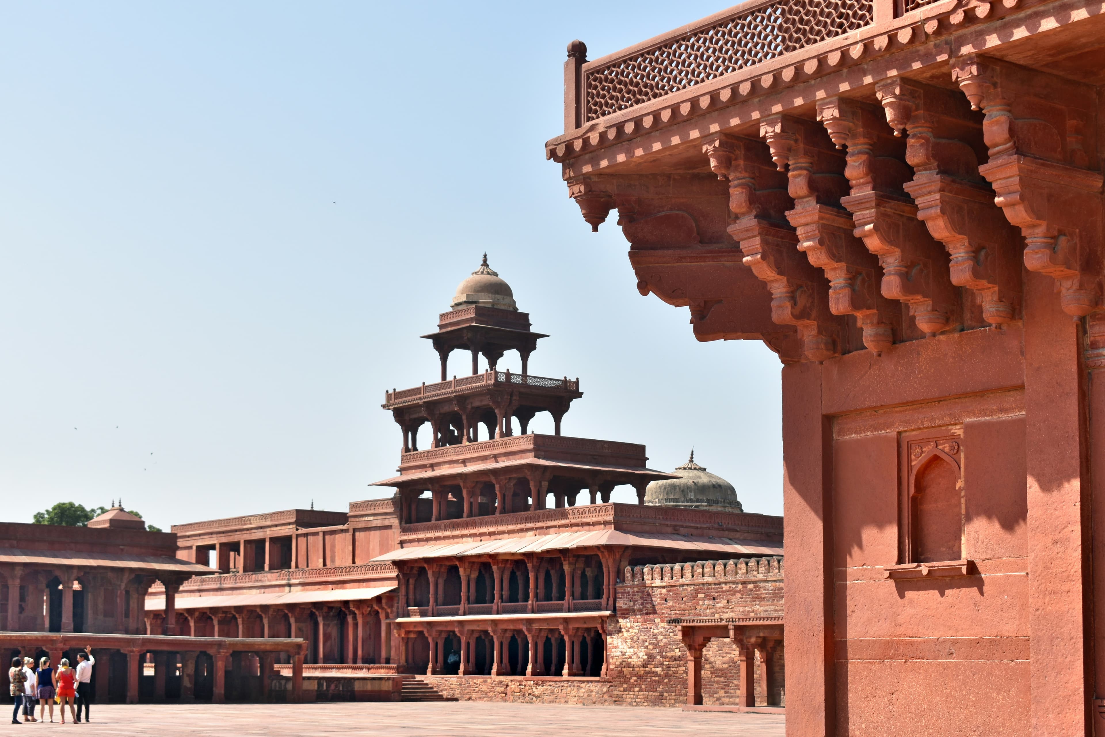 Historical illustration of Emperor Akbar and the founding of Fatehpur Sikri in 1571