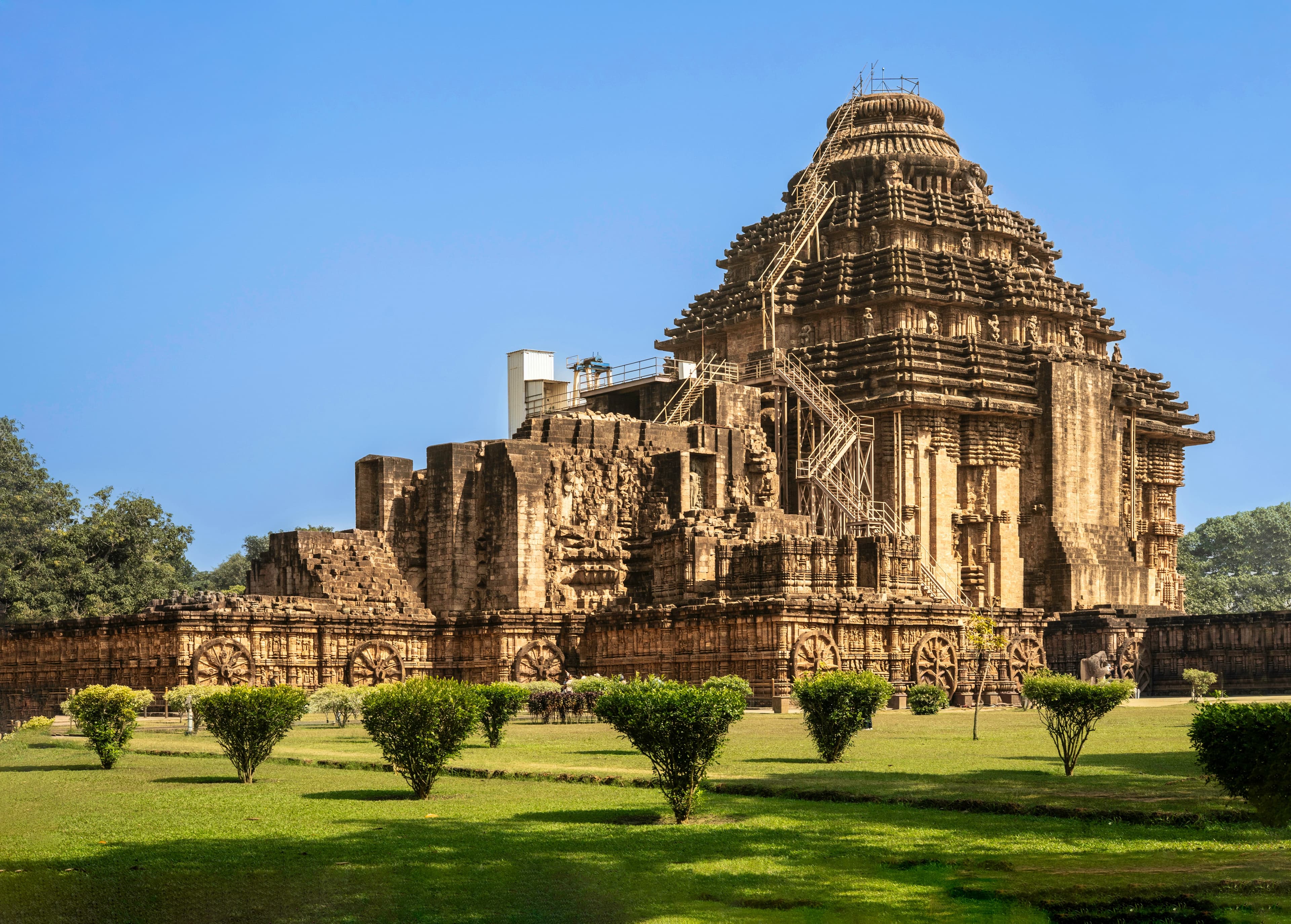 Konark Sun Temple history - 13th-century stone chariot built by King Narasimhadeva I