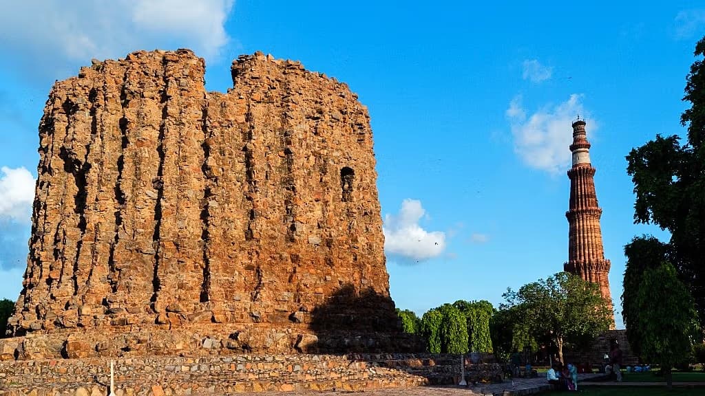 The Alai Minar - Ambition Left Unfinished