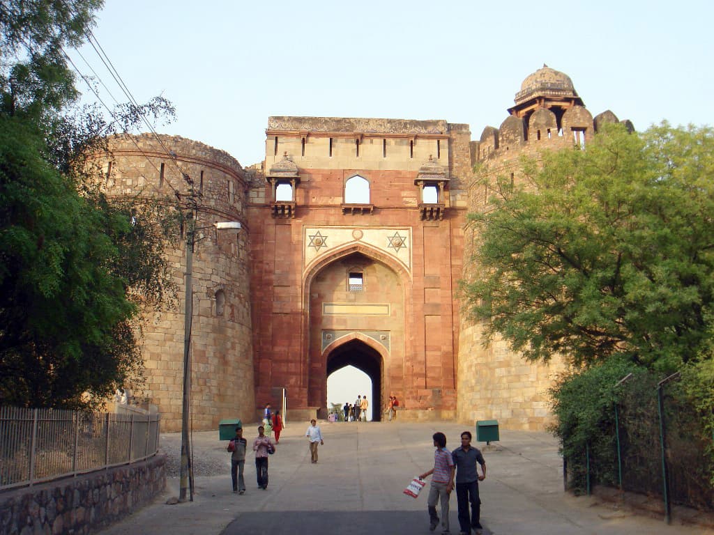 Purana Qila, (Old Fort):