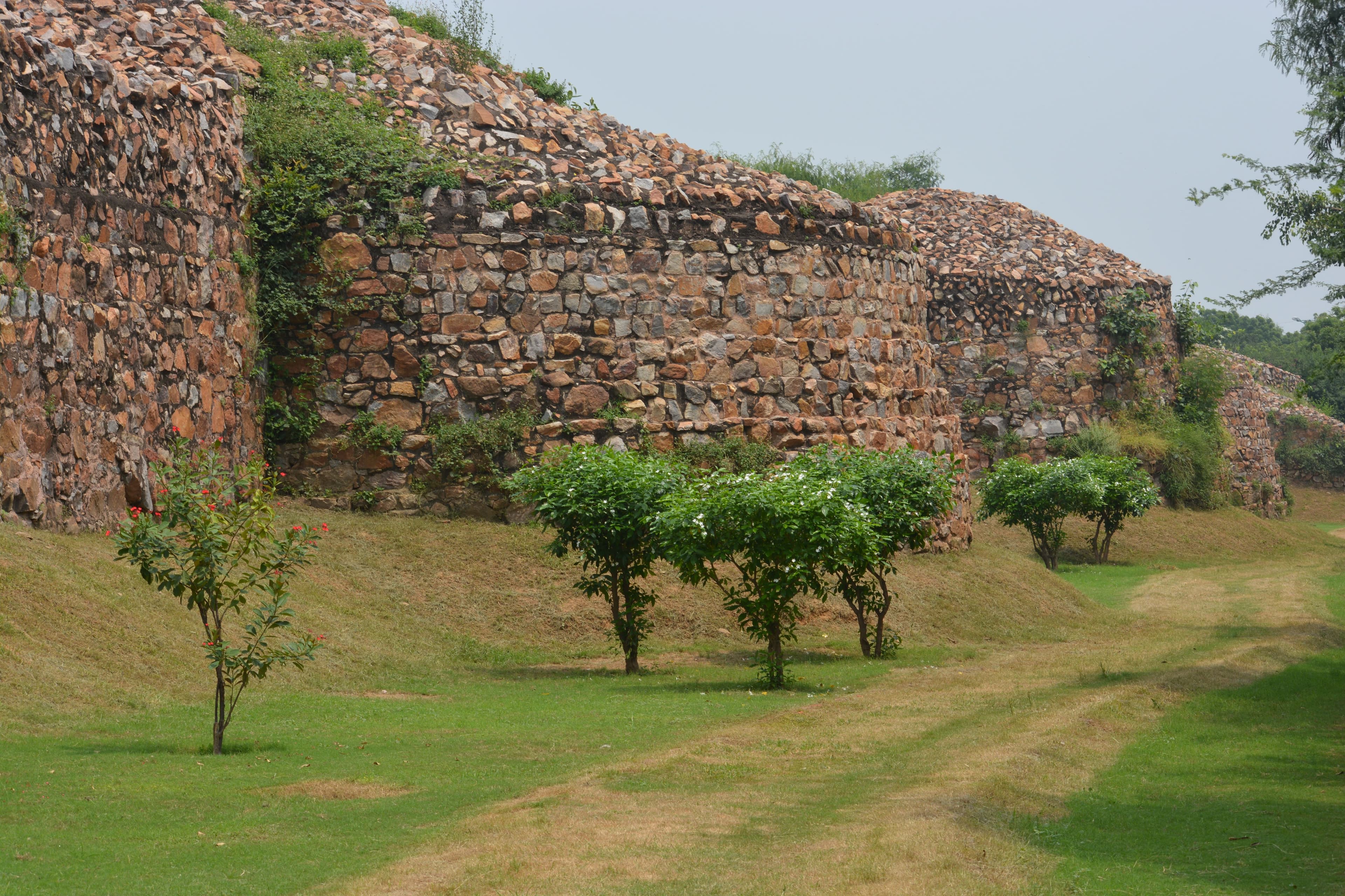 Salimgarh Fort , Delhi