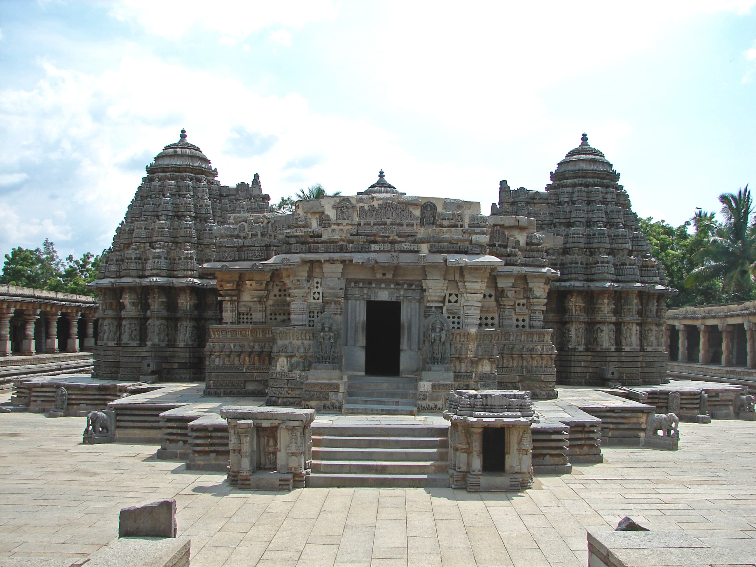 South India history - Pallava Chola Chalukya Vijayanagara dynasties heritage