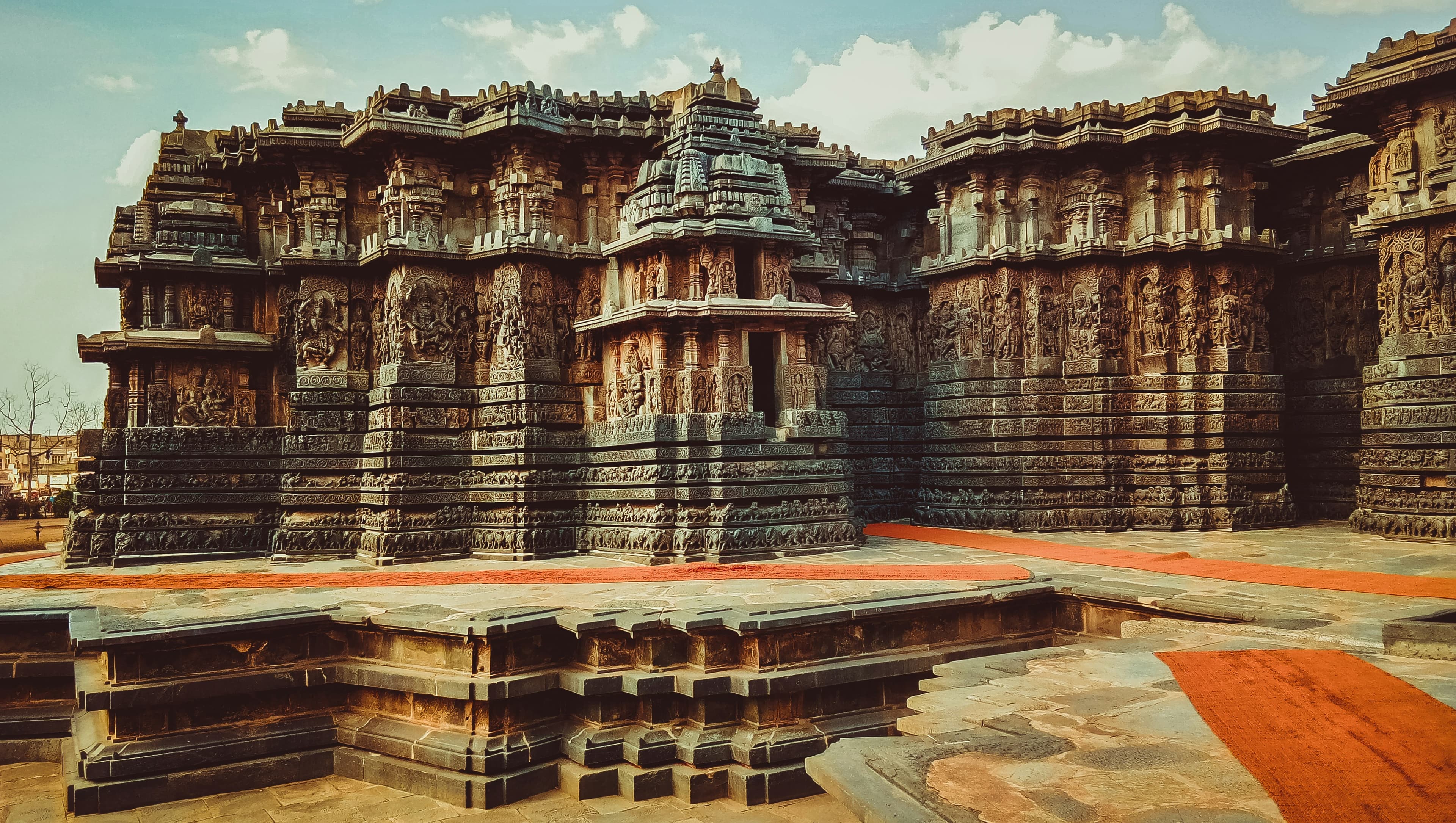 South India architecture and culture - Dravidian temples with gopurams and stone carvings
