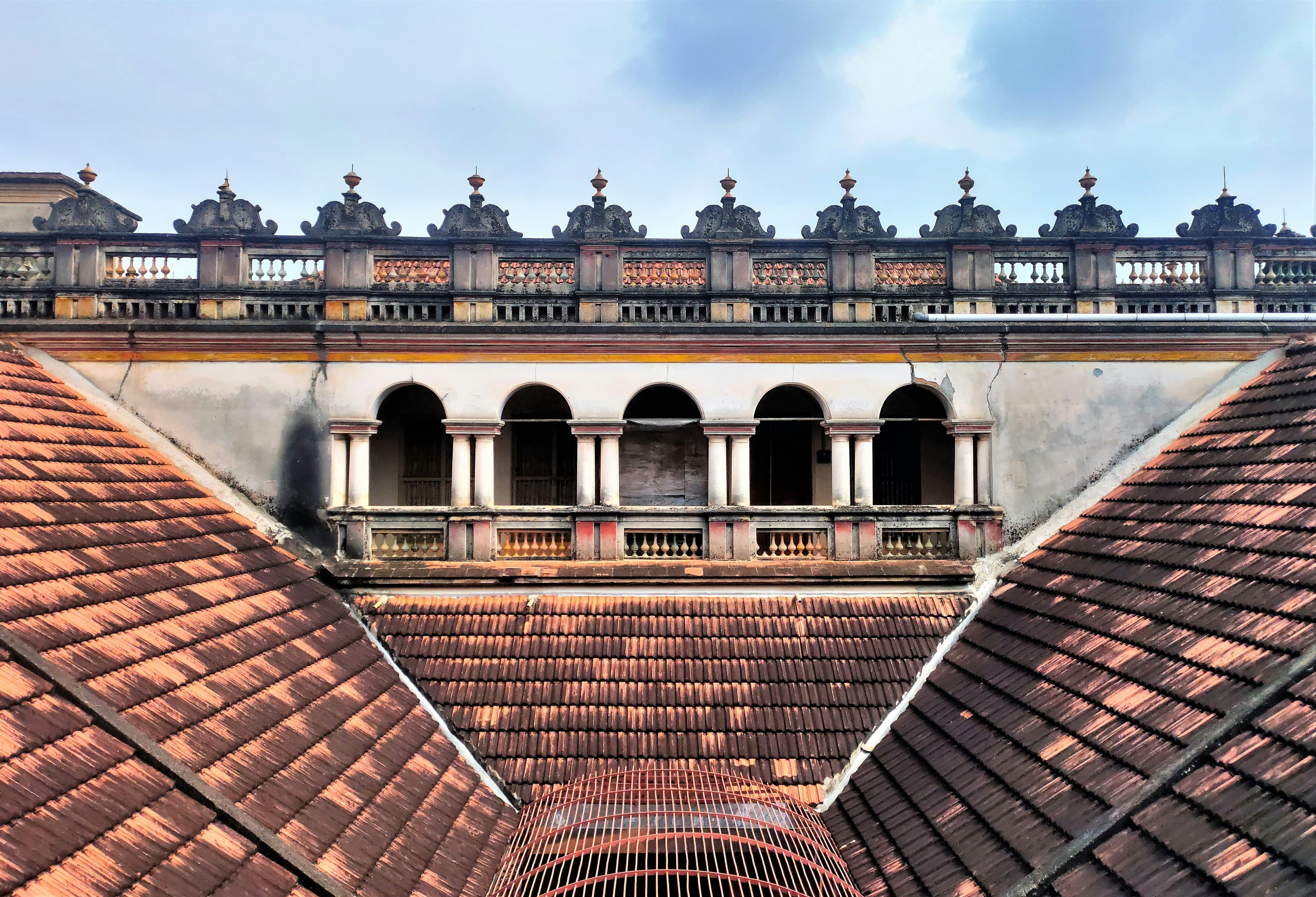 Chettinad heritage mansion hotels - luxury stays in Tamil Nadu mansions